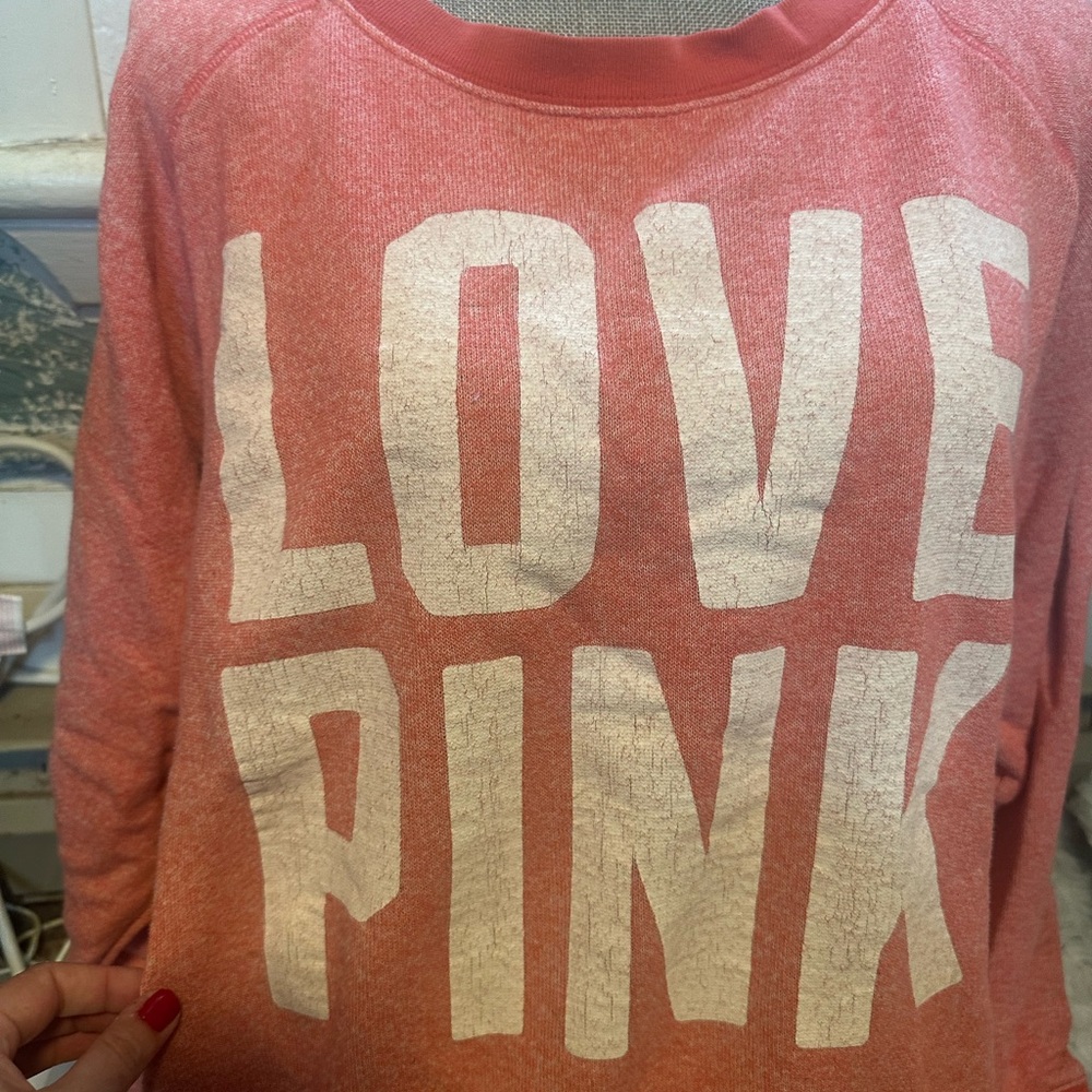 ⭐️ 3 for $20 SALE VS Pink pullover - Picture 2 of 4